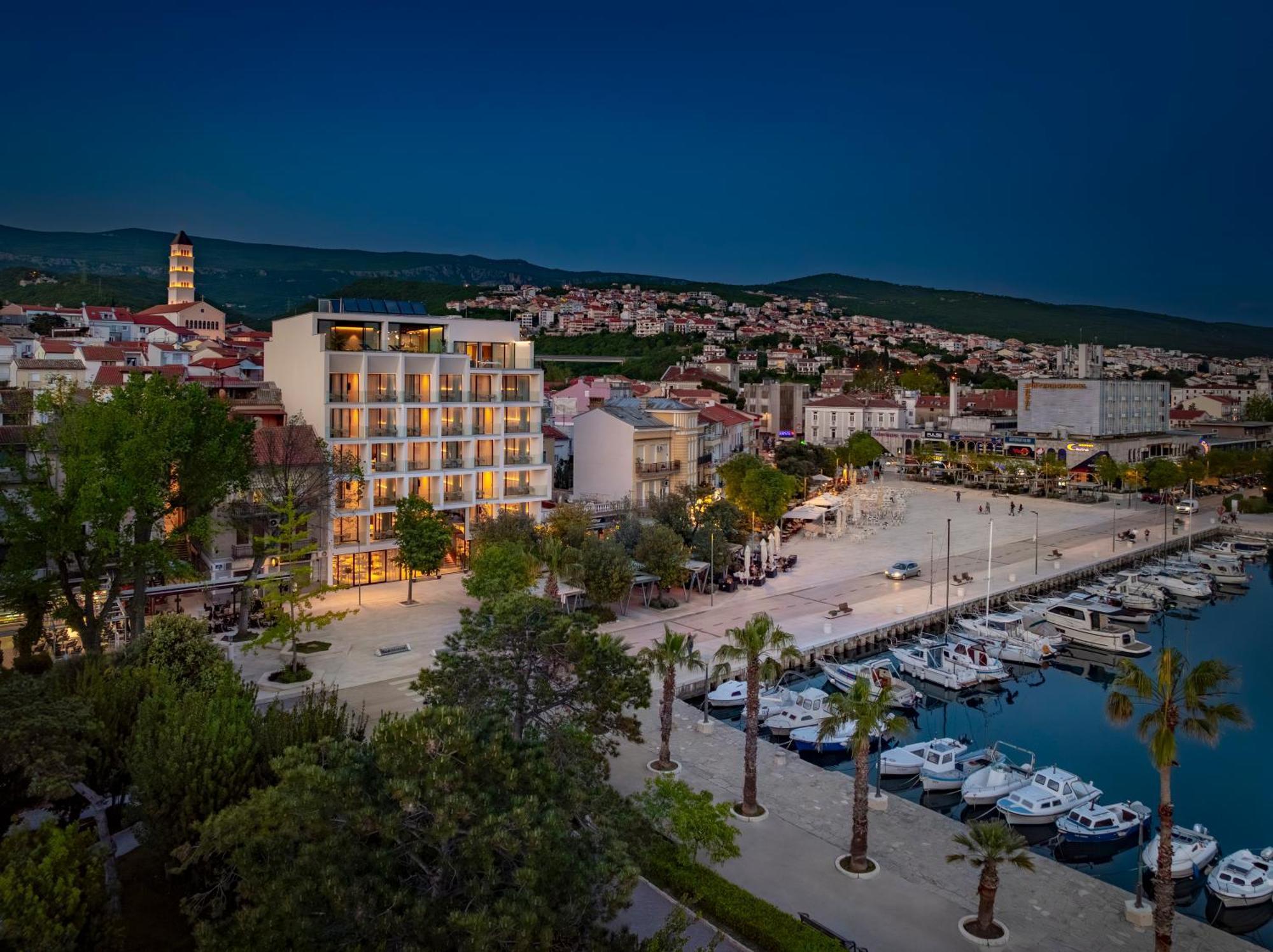 Aminess Younique Narrivi Hotel Crikvenica Esterno foto